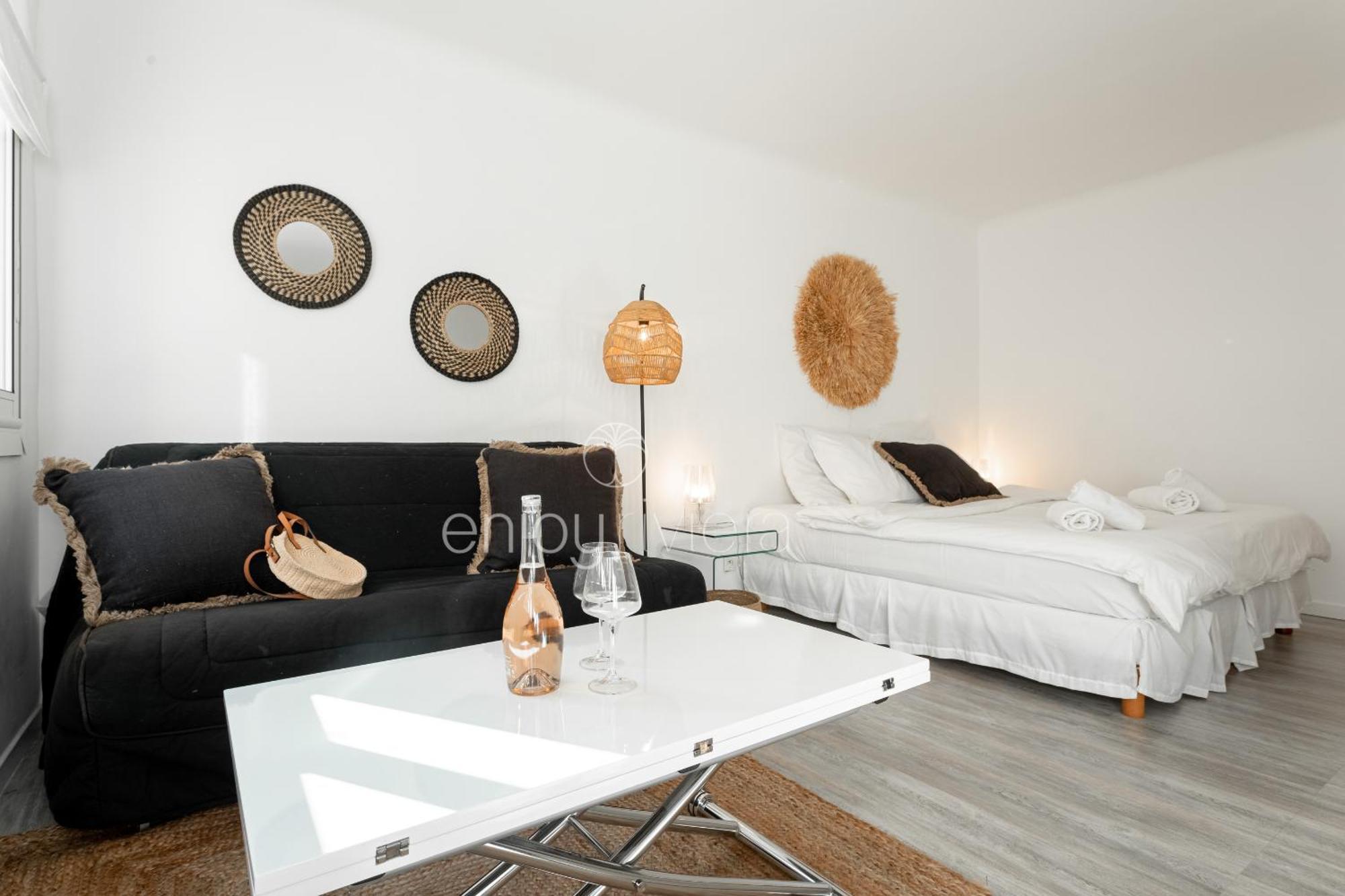 " Tulum " Citycenter - 100M Plage - Calme - Wifi - Clim Cannes Esterno foto